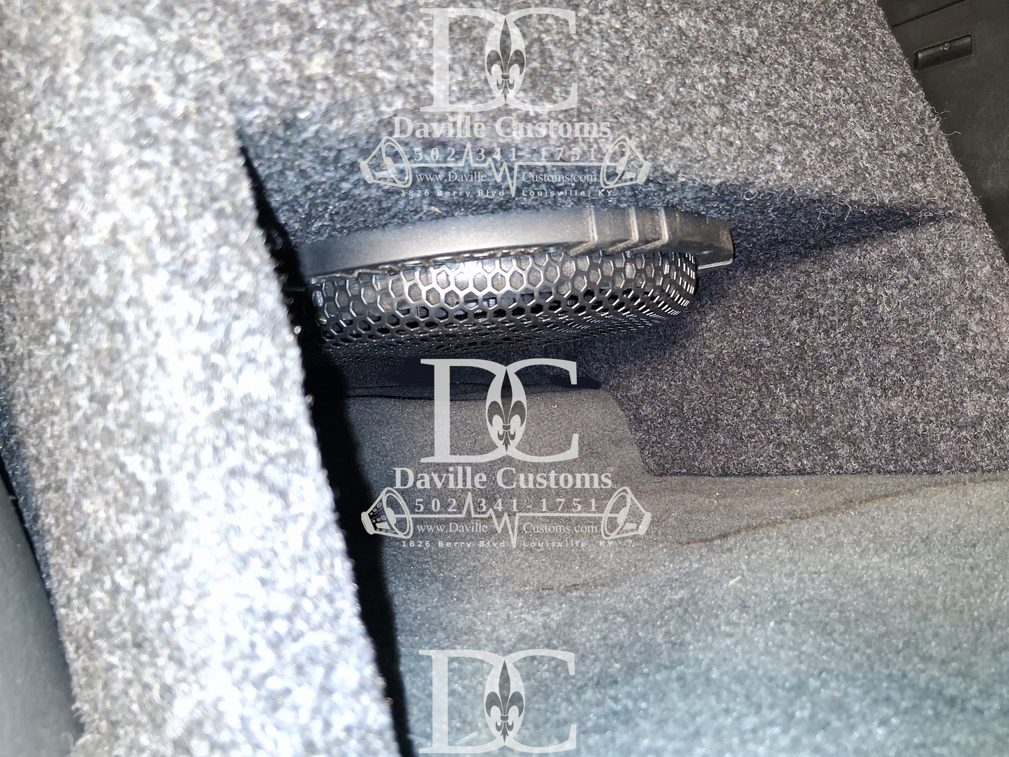 Daville Customs - DCS110s - 1994 -1997 Chevrolet S10 Single 10" Sealed Sub Box image 2