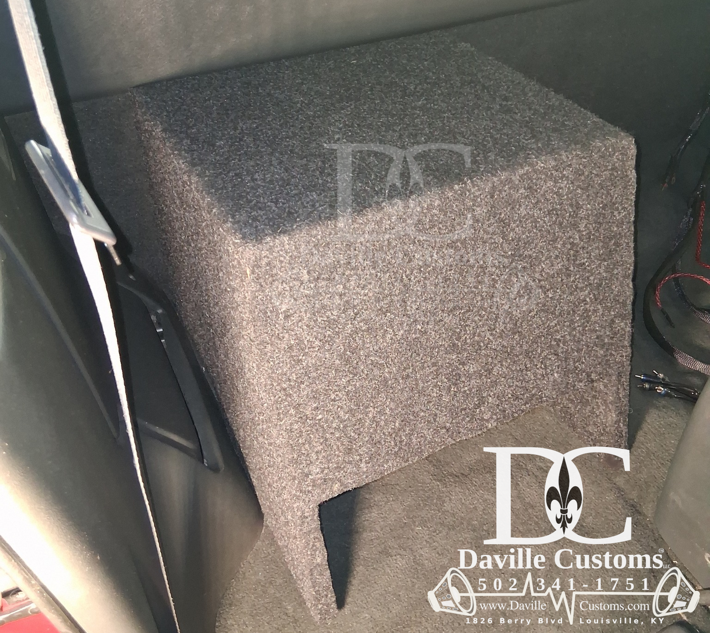 Daville Customs - DCS110s - 1994 -1997 Chevrolet S10 Single 10" Sealed Sub Box image 1