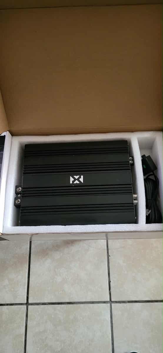 Garage Sale !!! 2 NVX 15's + NVX 5000w amp + NVX 1/0 Amp Kit + Big 3 Kit + Energie Battery $999.99