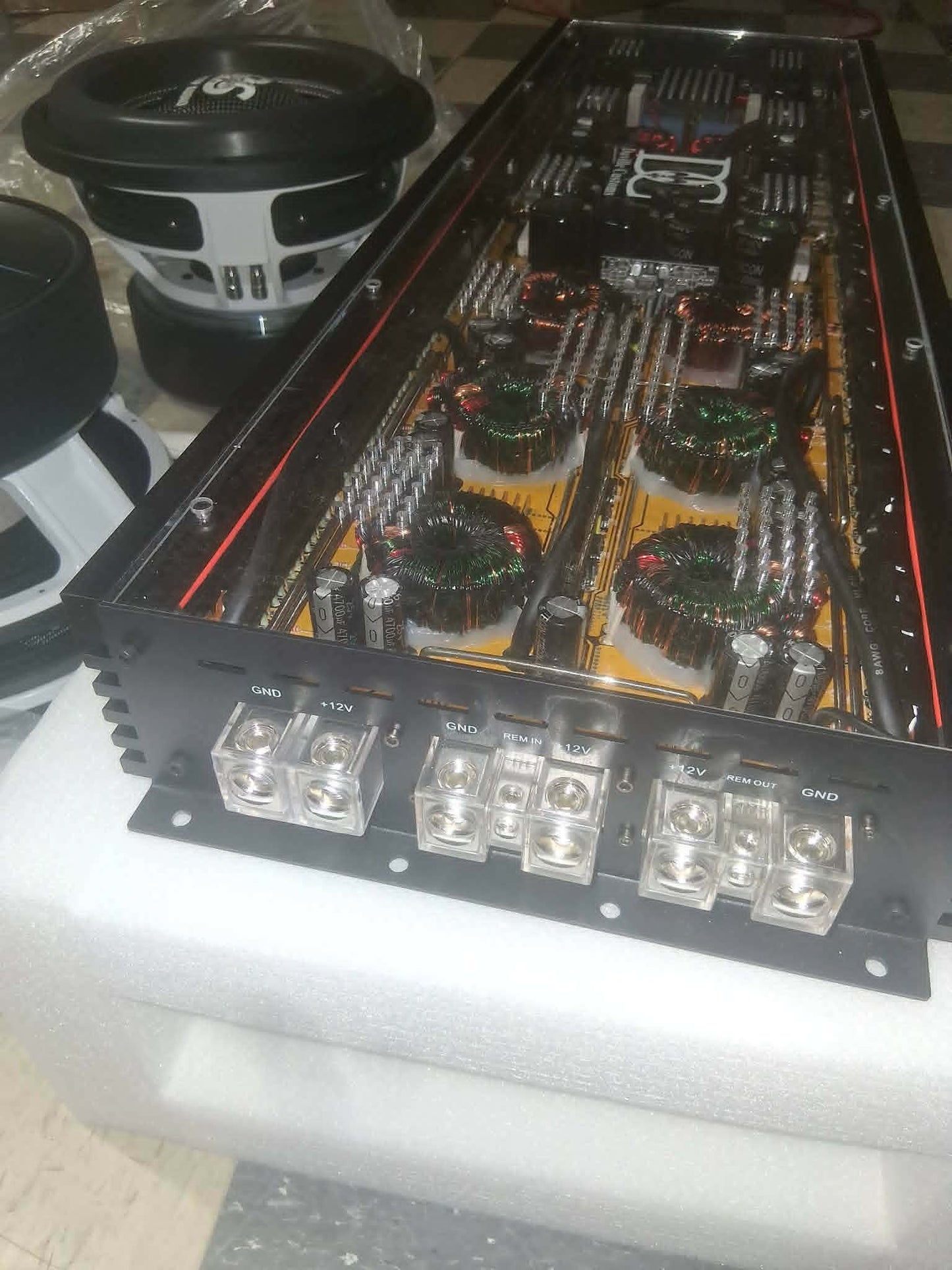 Black Sheep Audio / Daville -  Package deal | one 8000w amplifier and Two -12's