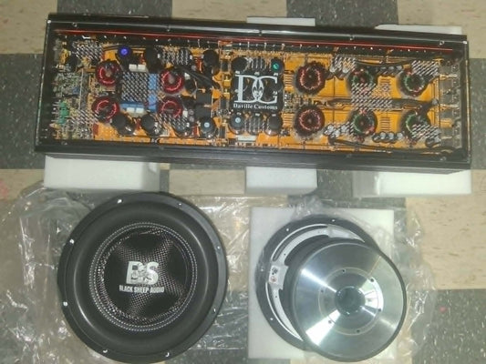 Black Sheep Audio / Daville -  Package deal | one 8000w amplifier and Two -12's