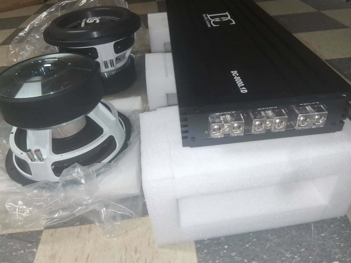 Black Sheep Audio / Daville -  Package deal | one 8000w amplifier and Two -12's