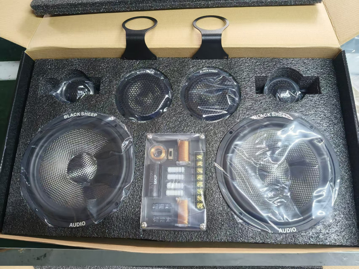 Black Sheep Audio | BSA-6.5CF2 | 6.5" Carbon Fiber Series 3 way | 120w Rms