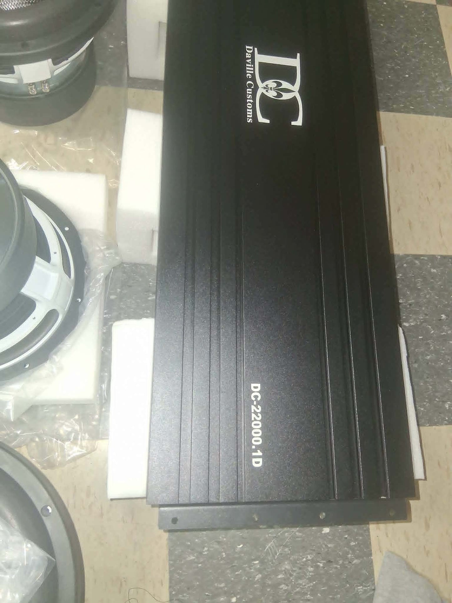BLACK SHEEP AUDIO / Daville Package Deal  22,000w amplifier with Four  12's