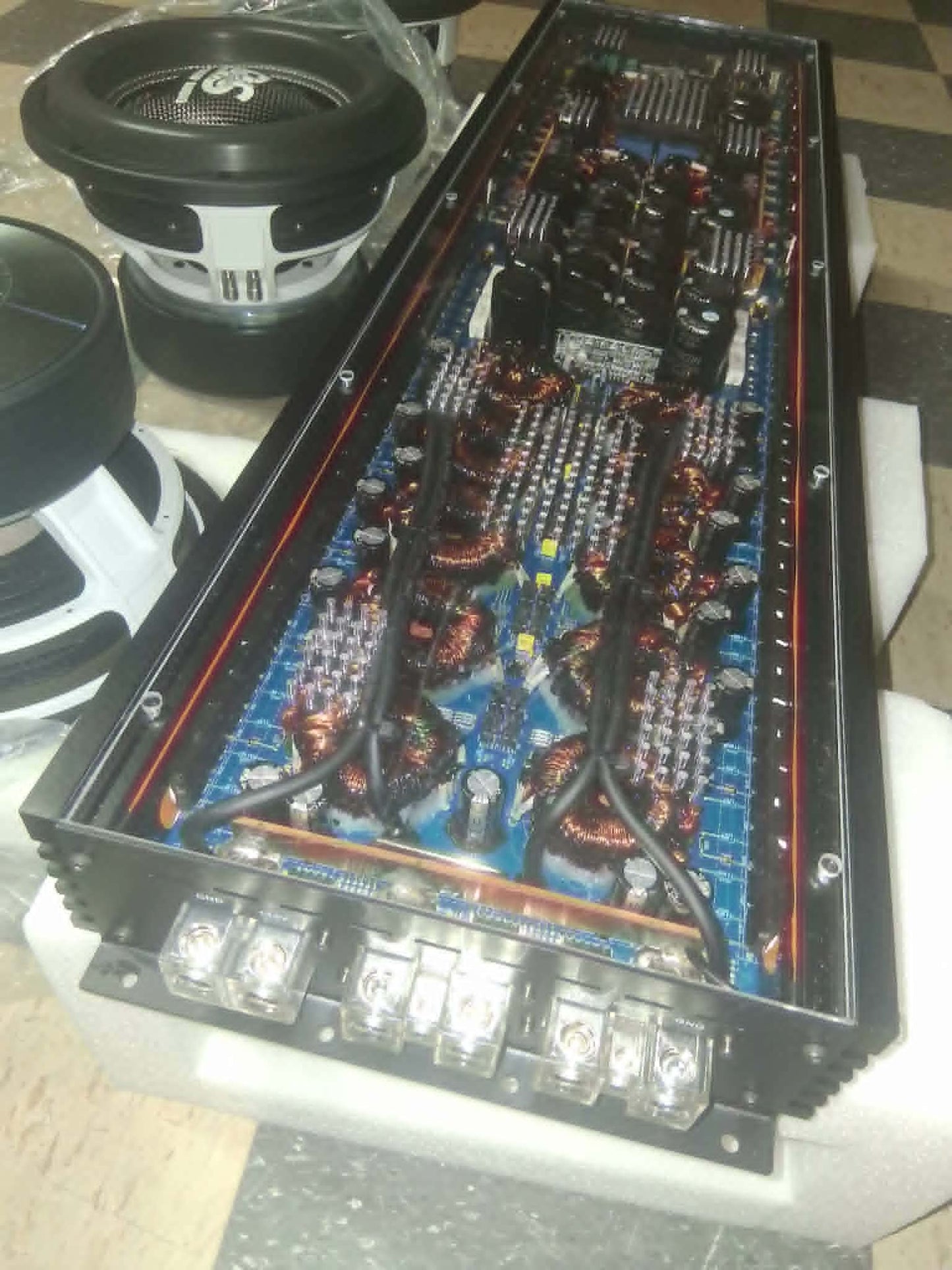 BLACK SHEEP AUDIO / Daville Package Deal  22,000w amplifier with Four  12's